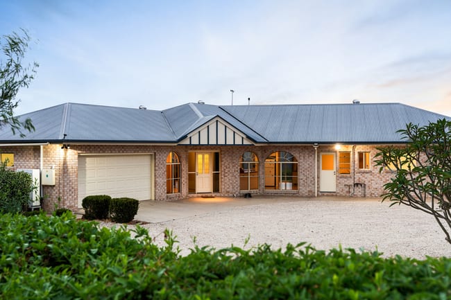189 Priors Road Rockmount QLD 4344 189 Priors Road Rockmount QLD 4344