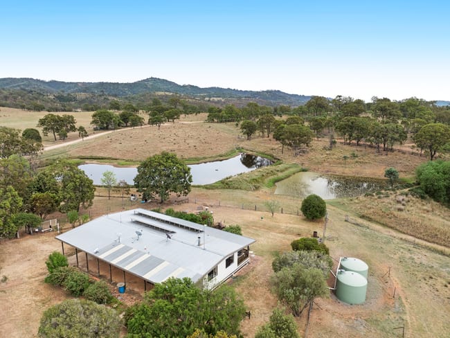 1325 Connolly Dam Road Silverwood QLD 4370 1325 Connolly Dam Road Silverwood QLD 4370
