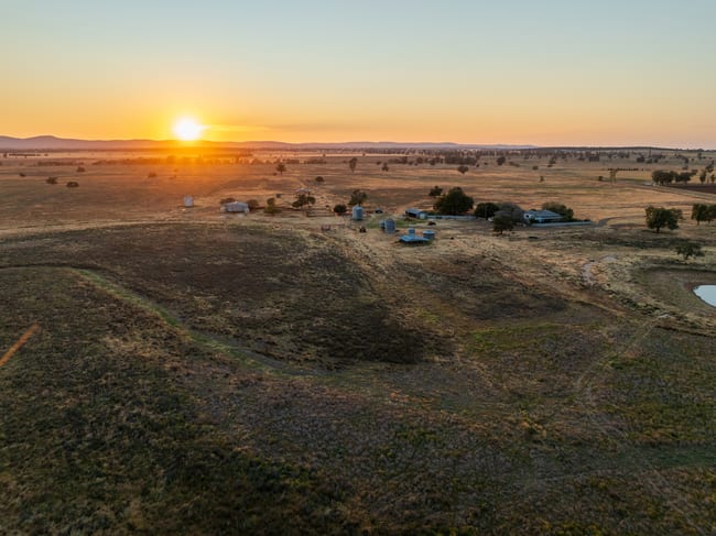 Motherleigh 98 The Grange Road Peak Hill NSW 2869