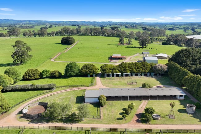 935 Lardners Track Warragul VIC 3820 935 Lardners Track Warragul VIC 3820