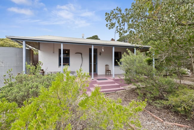 309 Kemmiss Hill Road Yankalilla SA 5203 309 Kemmiss Hill Road Yankalilla SA 5203