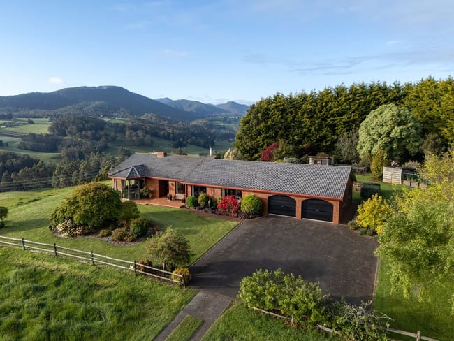 191 Pine Road Penguin TAS 7316 191 Pine Road Penguin TAS 7316