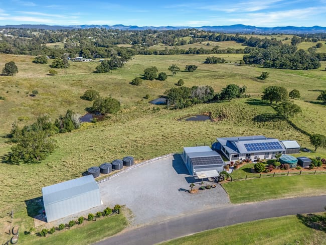 92 Cavanagh Road Greens Creek QLD 4570