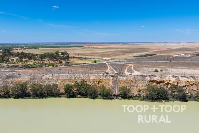 2767 Hunter Road Swan Reach SA 5354