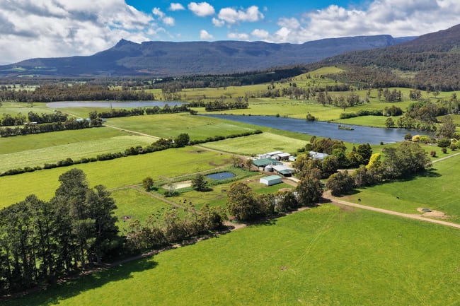 145 Fernleigh Road Caveside TAS 7304 145 Fernleigh Road Caveside TAS 7304