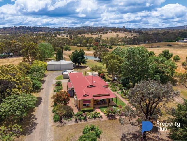 402 Calder Alternative Highway Ravenswood VIC 3453 402 Calder Alternative Highway Ravenswood VIC 3453