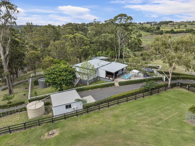 11 Creed Road Pechey QLD 4352 11 Creed Road Pechey QLD 4352