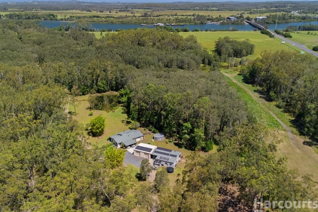 120 McMillan Drive Blackmans Point NSW 2444 120 McMillan Drive Blackmans Point NSW 2444