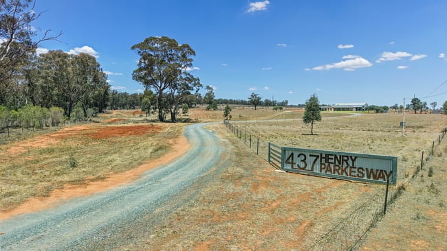 437 Henry Parkes Way Parkes NSW 2870 437 Henry Parkes Way Parkes NSW 2870