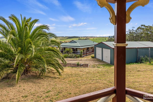 175 Bornong Road Cooriemungle VIC 3268 175 Bornong Road Cooriemungle VIC 3268