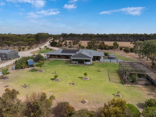 902 Playford Highway Menzies SA 5223