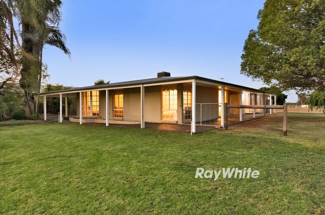 62 Sculthorpe Road Nangiloc VIC 3494