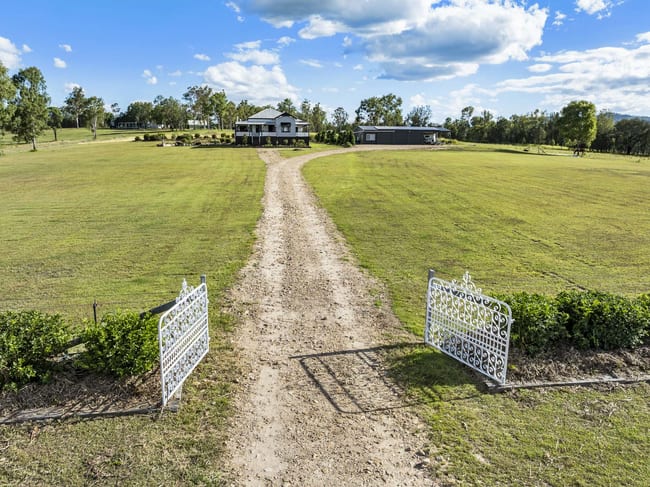 102 Old Ropeley Road Lower Tenthill QLD 4343