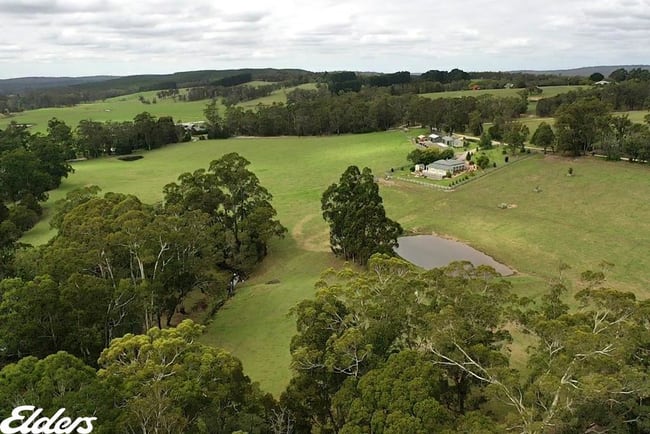 235 Lays Road Willung South VIC 3847 235 Lays Road Willung South VIC 3847