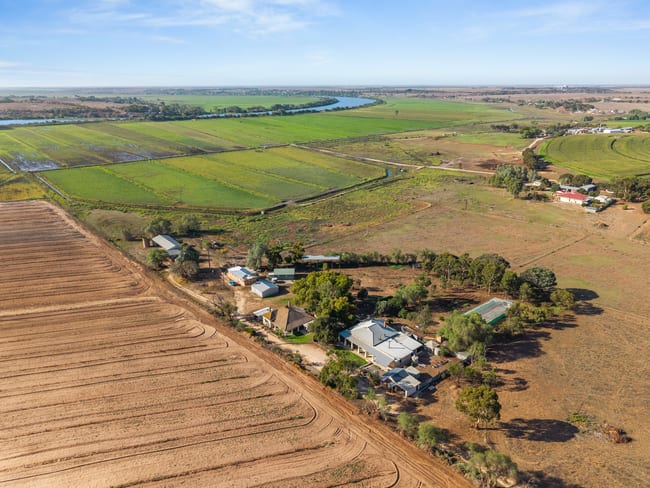 63 Carter Road Swanport SA 5253 63 Carter Road Swanport SA 5253