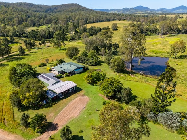 55 Kewins Road Glastonbury QLD 4570 55 Kewins Road Glastonbury QLD 4570