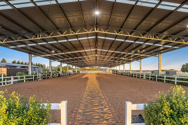 127 School Lane Cambrian Hill VIC 3352 127 School Lane Cambrian Hill VIC 3352
