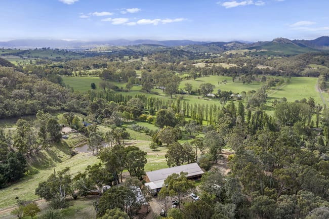 443 Howes Creek-Goughs Bay Road Goughs Bay VIC 3723 443 Howes Creek-Goughs Bay Road Goughs Bay VIC 3723