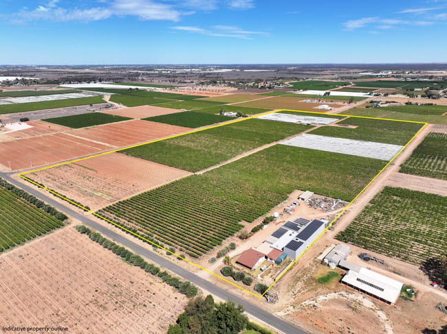 237 Seventh Street & 174 Cowanna Avenue Merbein South VIC 3505