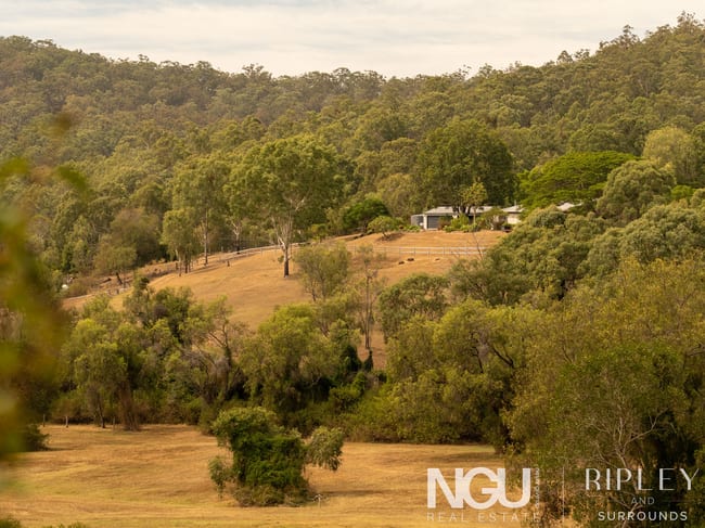 22 Waterhouse Road Summerholm QLD 4341