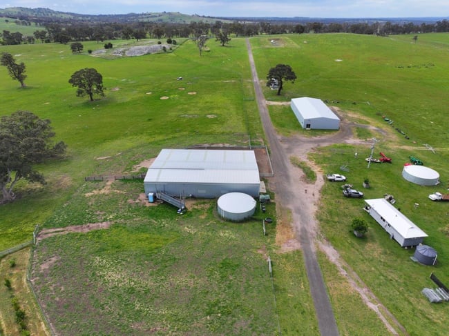 230 Metcalfe-Elphinstone Road Elphinstone VIC 3448 230 Metcalfe-Elphinstone Road Elphinstone VIC 3448