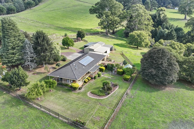 54 Cleaver Road Piedmont VIC 3833