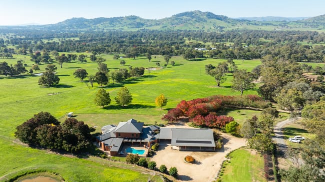 52 McDonald Lane Kiewa VIC 3691