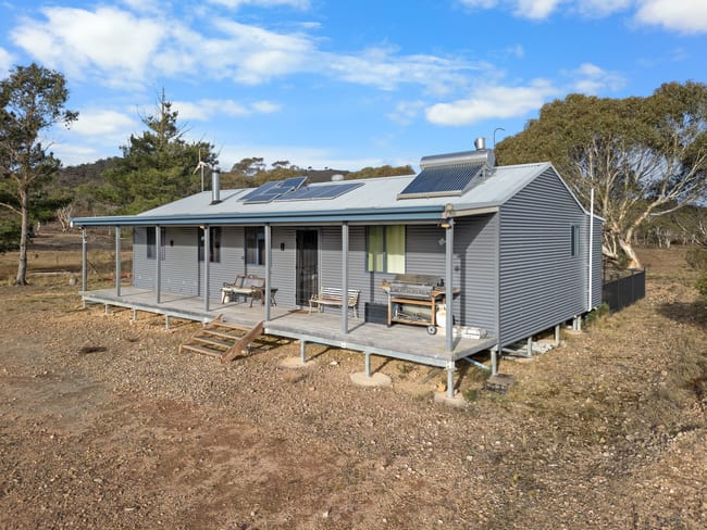 70 Griffins Road Wyanbene NSW 2622