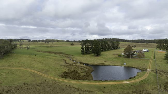 "Camena" 12921 Kempsey Road Armidale NSW 2350 "Camena" 12921 Kempsey Road Armidale NSW 2350