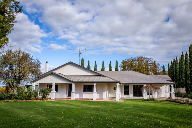 91 Maaoupe Road Penola SA 5277 91 Maaoupe Road Penola SA 5277