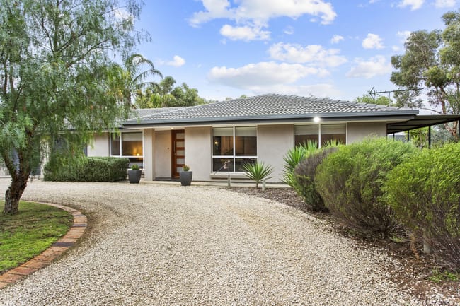 6 Angas Plains Road Belvidere SA 5255