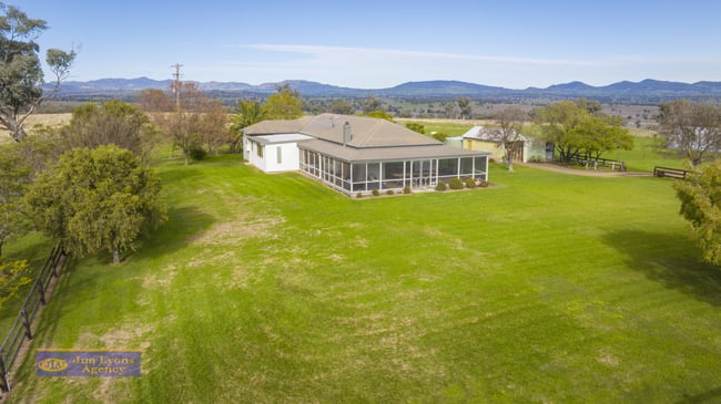 "Narweena"/ Middlebrook Rd Tamworth NSW 2340 "Narweena"/ Middlebrook Rd Tamworth NSW 2340