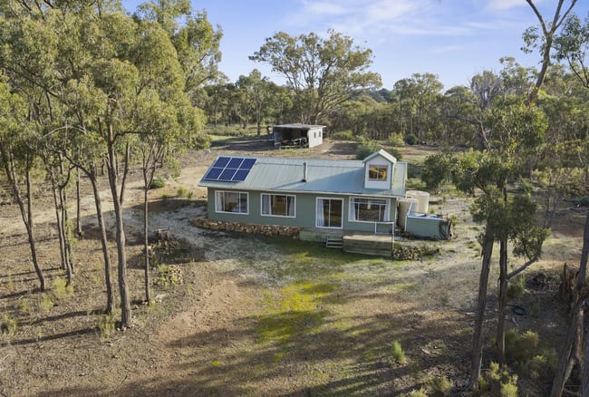 105 Speed Road Hilldene VIC 3660 105 Speed Road Hilldene VIC 3660