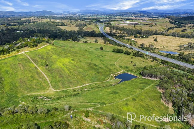 449 Kenman Road Traveston QLD 4570 449 Kenman Road Traveston QLD 4570