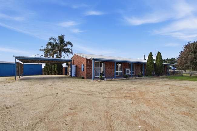 335 Bengworden Road Cobains VIC 3851 335 Bengworden Road Cobains VIC 3851