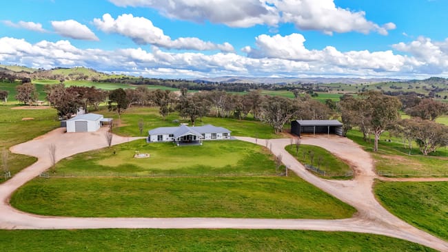 76 Springfield Lane Gulgong NSW 2852 76 Springfield Lane Gulgong NSW 2852