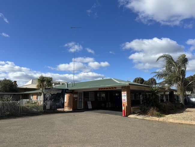 4 Ungarie Road West Wyalong NSW 2671 4 Ungarie Road West Wyalong NSW 2671