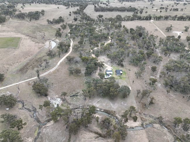 205 Roos Road Tenterfield NSW 2372 205 Roos Road Tenterfield NSW 2372