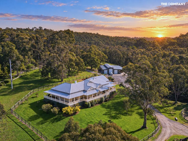 945 Toomuc Valley Road Pakenham Upper VIC 3810 945 Toomuc Valley Road Pakenham Upper VIC 3810