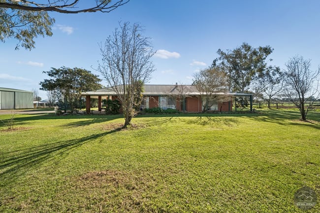 325 Boundary Road Mundoona VIC 3635 325 Boundary Road Mundoona VIC 3635