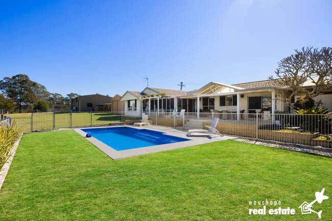 64 Koree Island Road Beechwood NSW 2446