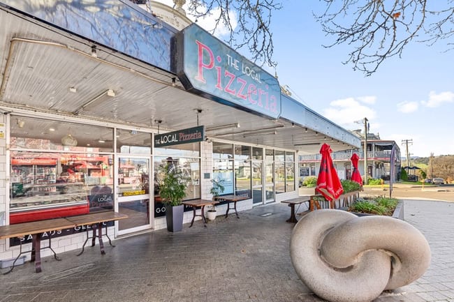31-35 Wynyard Street Tumut NSW 2720 31-35 Wynyard Street Tumut NSW 2720