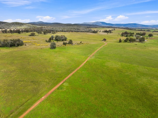 'Merrivale' 358 Goodwins Lookout Road Cowra NSW 2794 'Merrivale' 358 Goodwins Lookout Road Cowra NSW 2794