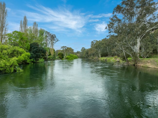 426 Back Eildon Road Thornton VIC 3712 426 Back Eildon Road Thornton VIC 3712