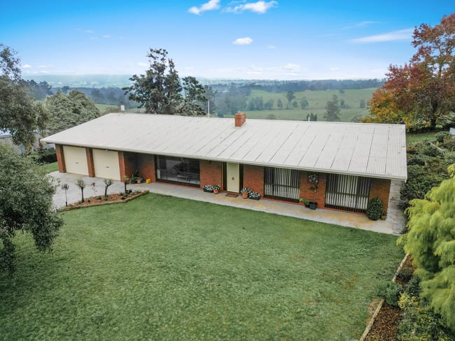 615 Old Sale Road Drouin West VIC 3818 615 Old Sale Road Drouin West VIC 3818