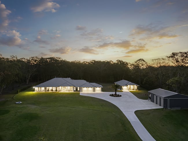 551 Redland Bay Road Capalaba QLD 4157 551 Redland Bay Road Capalaba QLD 4157