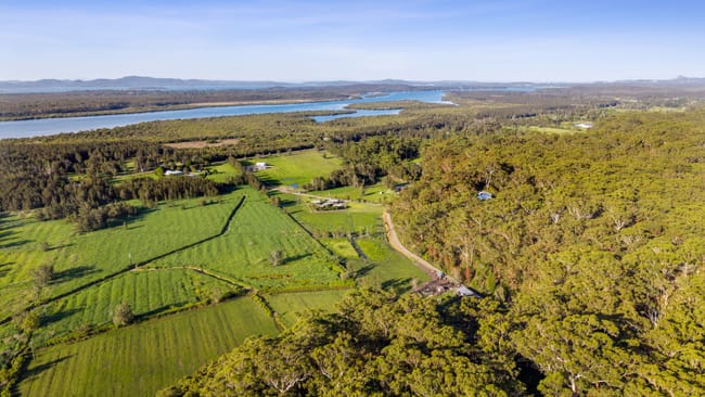 564 Marsh Road Bobs Farm NSW 2316 564 Marsh Road Bobs Farm NSW 2316