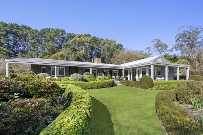 190 Purves Road Arthurs Seat VIC 3936 190 Purves Road Arthurs Seat VIC 3936