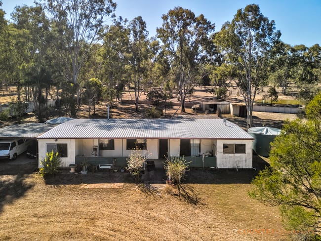 3 Topaz Crescent Lockyer Waters QLD 4311 3 Topaz Crescent Lockyer Waters QLD 4311