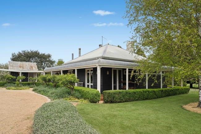 812 Guyong Road Blayney NSW 2799 812 Guyong Road Blayney NSW 2799